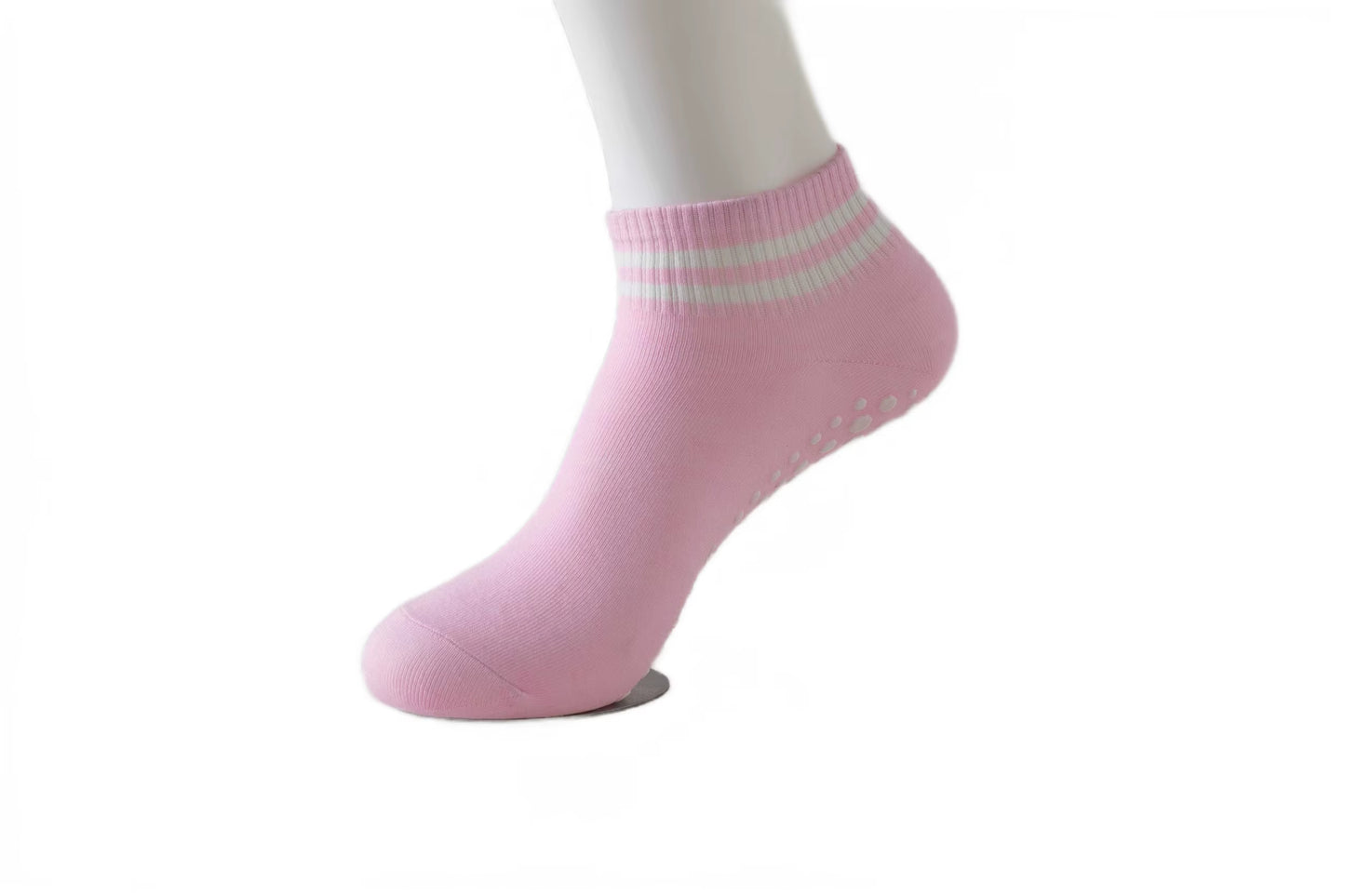 Step Up Your Workout with Our Non-Slip Grip Socks for Women - Perfect for Pilates, Yoga, and Dance!
